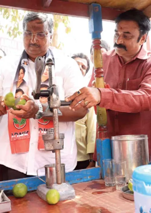  வட சென்னை வேகம் காட்டும் ராயபுரம் மனோ!