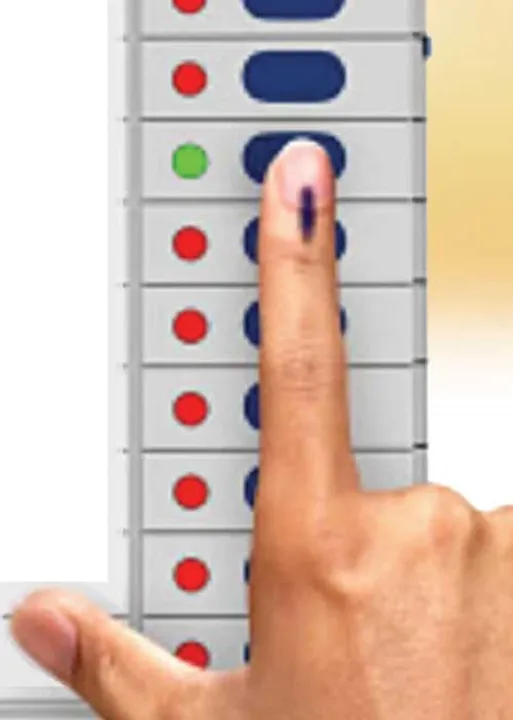 ராங்கால் ஓட்டு மெஷின் முறைகேடு! தி.மு.க. முறையீடு! பரிதவிக்கும் சசிகலா!