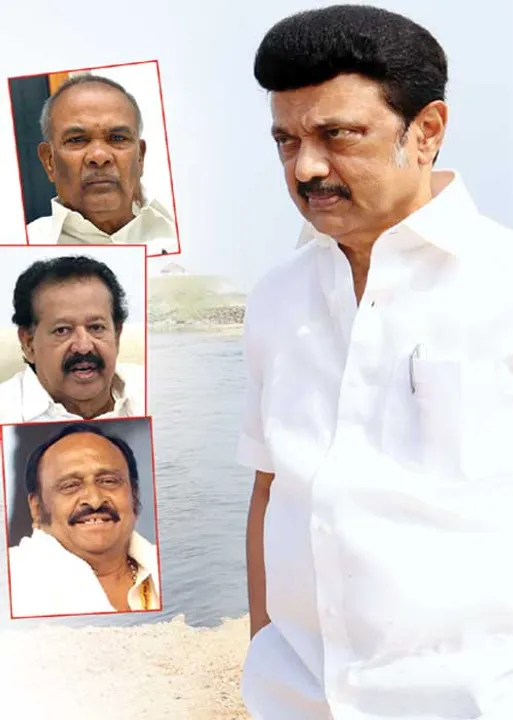  வேட்டு வைக்கும் உள்ளடி! ஸ்டாலின் கையில் எச்சரிக்கை ரிப்போர்ட்!