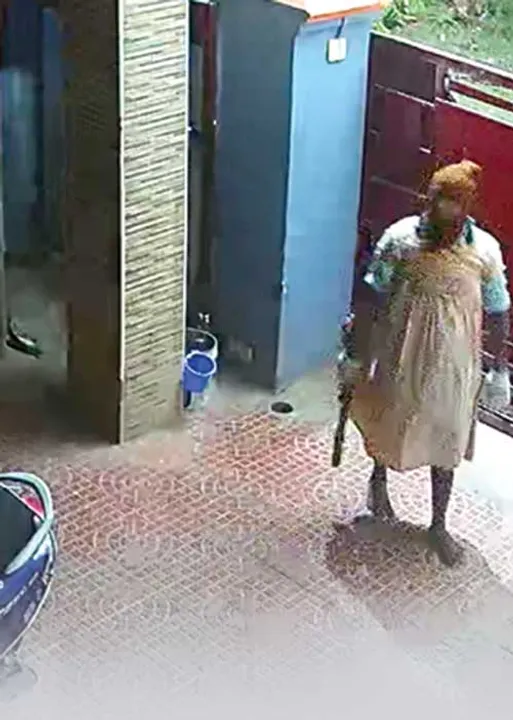  திருச்செந்தூரை மிரட்டும் நைட்டி திருடர்கள்!