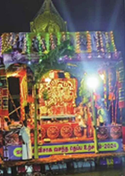  திண்டுக்கல்லில் பிரசித்தி பெற்ற அபிராமி அம்மன் திருக்கோவில்! 54 வருடங்களுக்குப் பிறகு நடைபெற்ற தெப்ப உற்சவம்! 