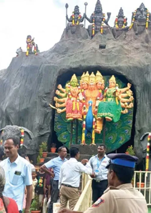  மதங்களைக் கடந்து வென்ற முருகன் மாநாடு! -பழனி கோலாகலம்!