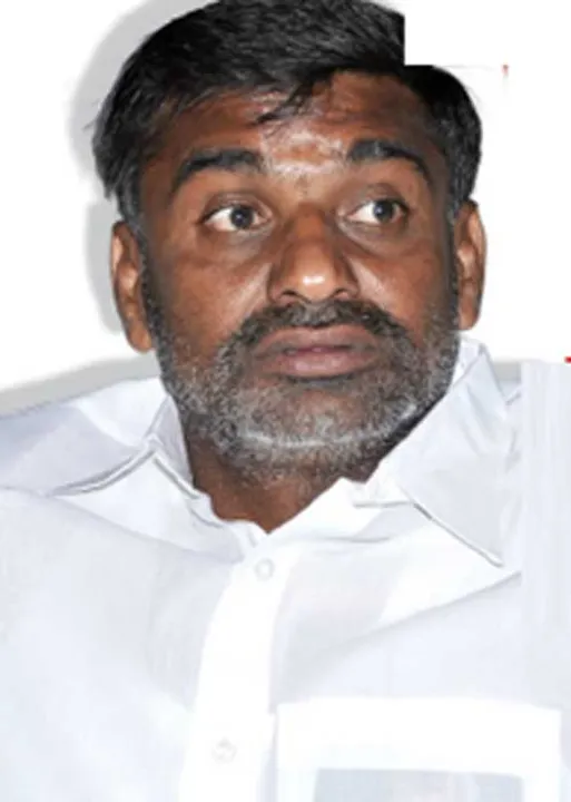  கமிஷன் தகராறு! சிக்கும் மாறி அமைச்சர்!