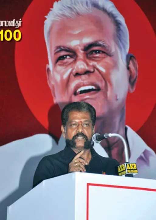  சதமடித்த சாதனையாளர்!
