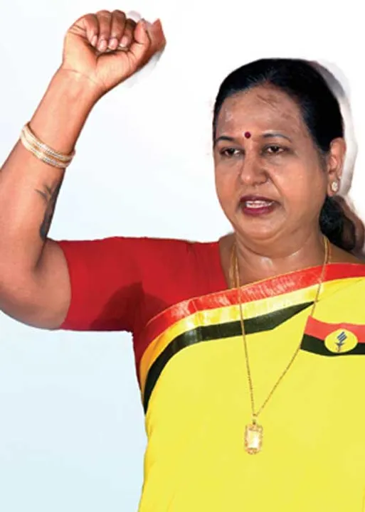  ராங்கால் பழிவாங்கப்படும் பெண் அதிகாரிகள்! பரபரக்கும் கோட்டை! கை விரித்த அ.தி.மு.க! கொந்தளிக்கும் பிரேமலதா!