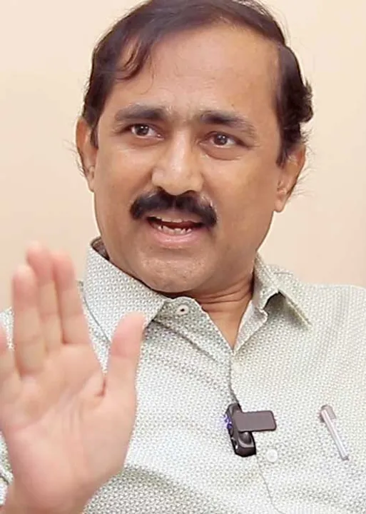  கவர்ச்சி... போதை உச்சம்... இதுதான் சாதனை! -விஜய் கட்சியை போட்டுத் தாக்கும் பொன்ராஜ்!