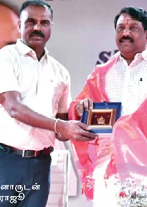  டெல்லி தமிழ் கல்விக்கழக மோசடி! நயினார் மூலம் காய் நகர்த்தும் செயலாளர் ராஜு!
