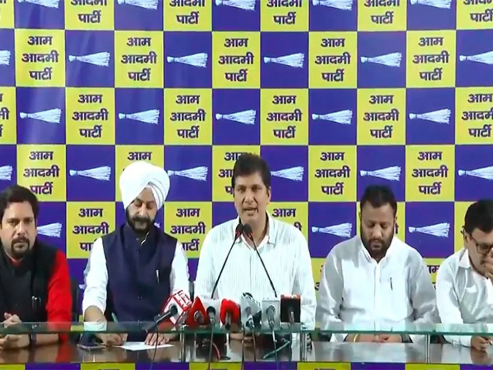 AAP leaders Saurabh Bharadwaj and Jarnail Singh during press conference (Photo/@AAPDelhi)