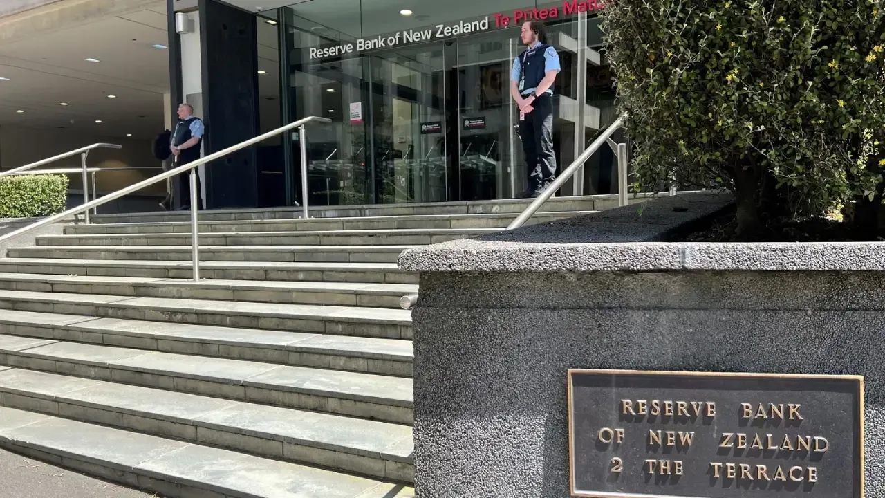 New Zealand Enters Recession With Sudden Economic Slowdown