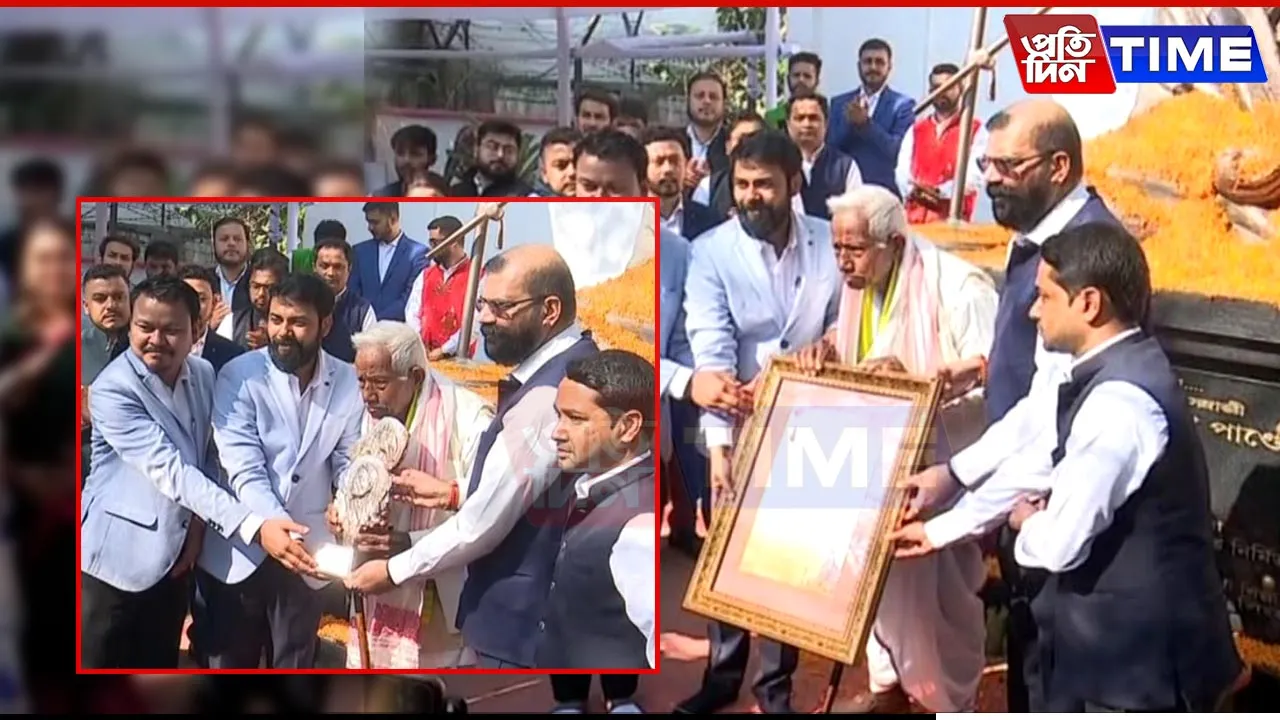 AASU Honours Durgeshwar Sonowal with ‘Pratima Barua Pandey Award’