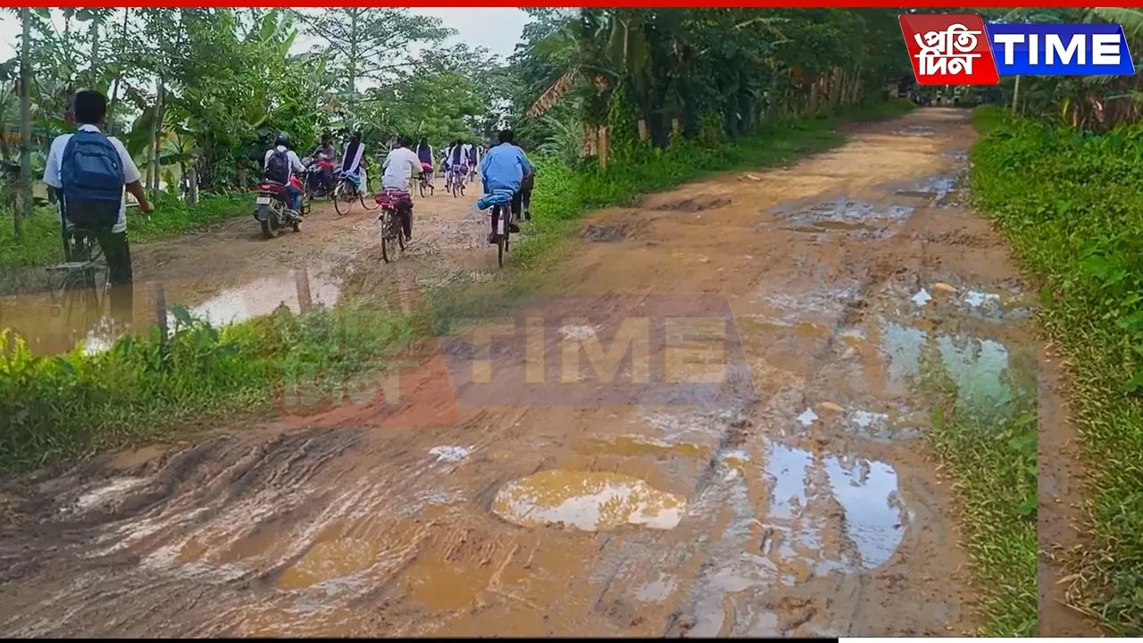 Jaji River Embankment in Mariani Faces Collapse Ahead of Monsoon Threat
