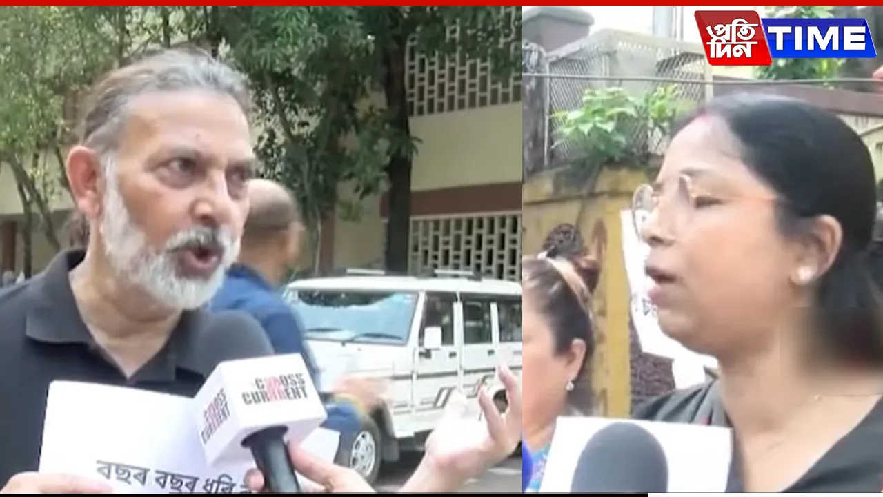 Rabindra Bhawan Remains Shut, Artists Stage Protest