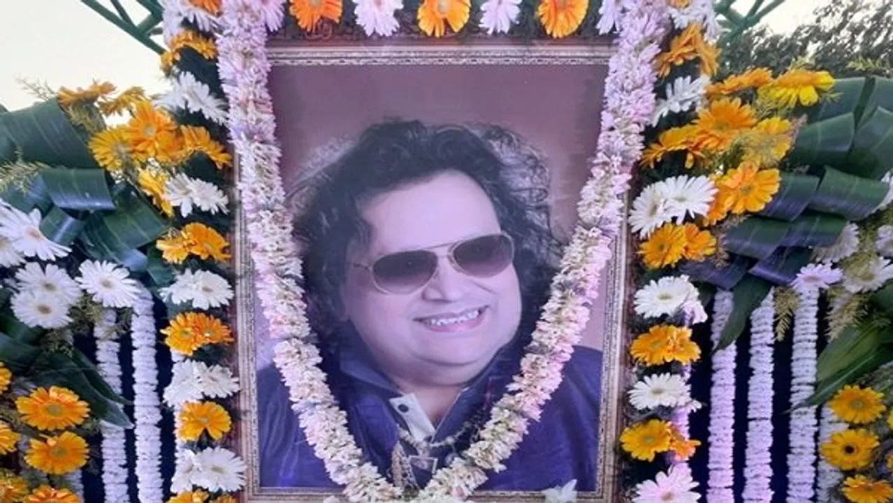 Bappi Lahiri Cremated at Vile Parle Crematorium in Mumbai