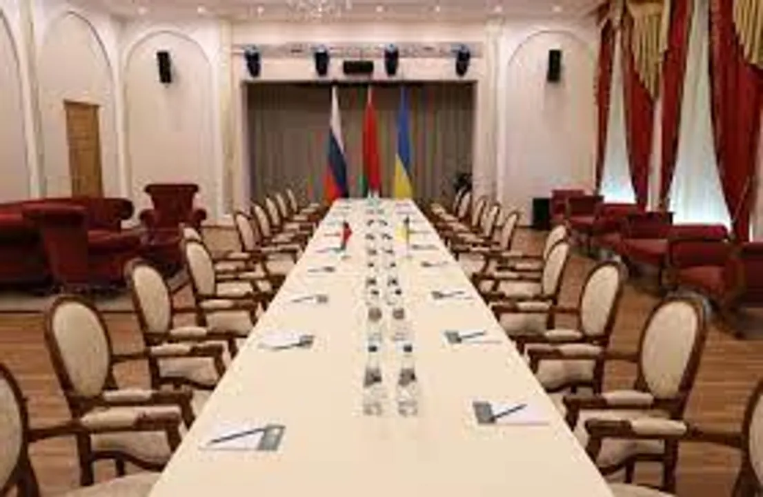 Ukrainian Delegation arrives at Border for Talks with Russia