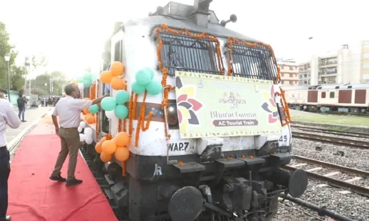 First India-Nepal 'Bharat Gaurav' Tourist Train Reaches Janakpurdham