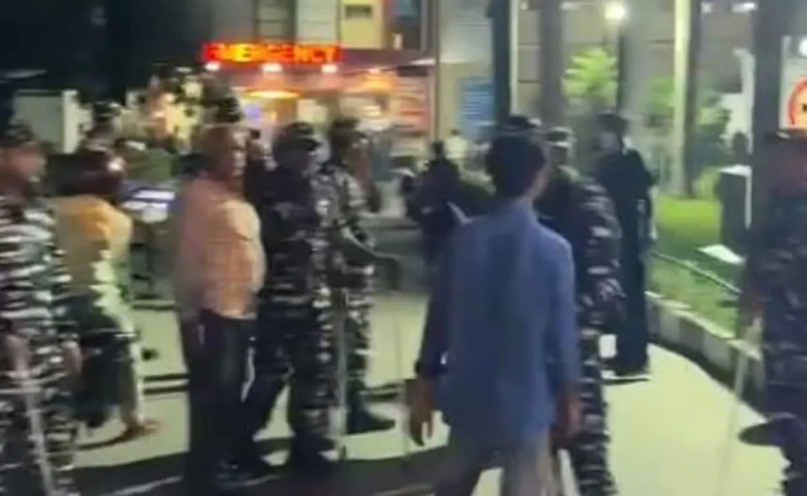 Jamia Student Shot at Inside Delhi Hospital After a Clash