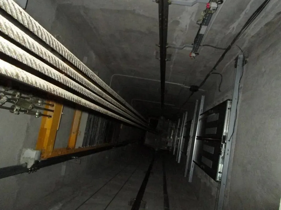 Gujarat: 7 Killed After Elevator Plunges 7 Floors In Ahmedabad