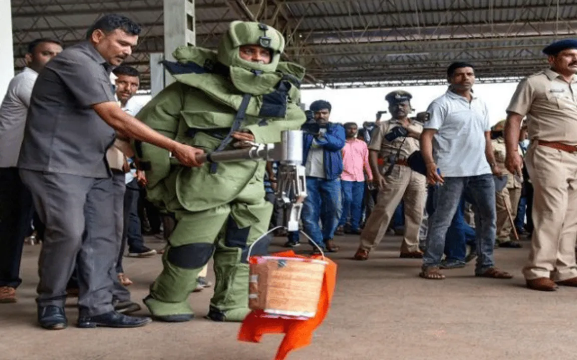 Security Beefed Up After Bomb Threat At Several Locations In Mumbai