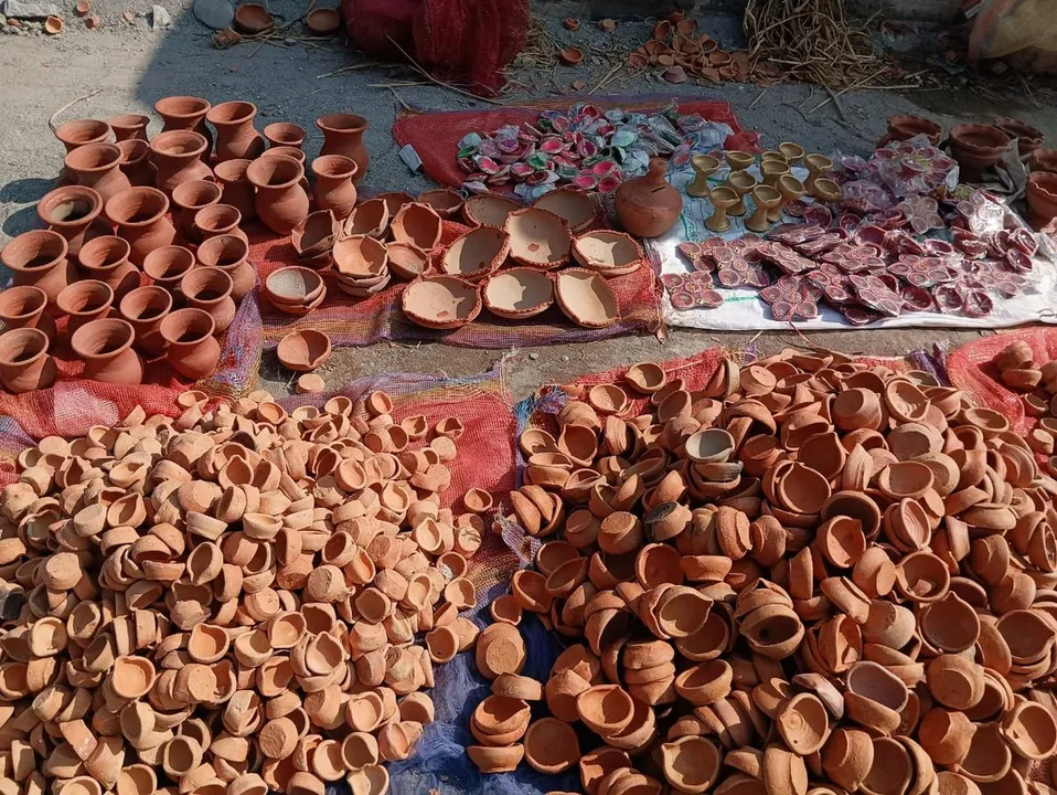 Chinese Items Brought Down Business of Local Artisans Ahead of Diwali