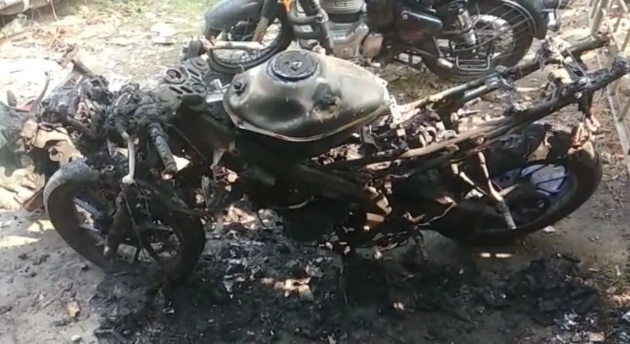 Unidentified Miscreants Burn Down Bikes Belonging to ‘Gang of Devil’