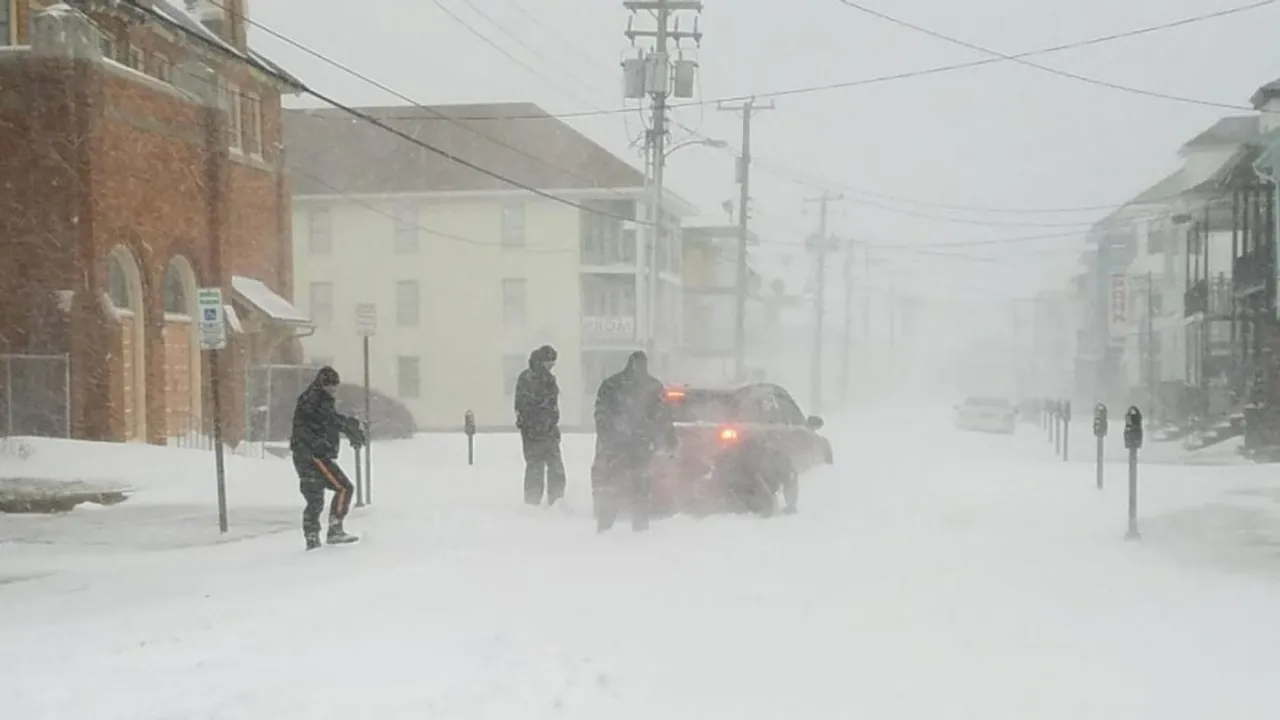 Bomb Cyclone Kills 32 In US; Millions Left Without Power