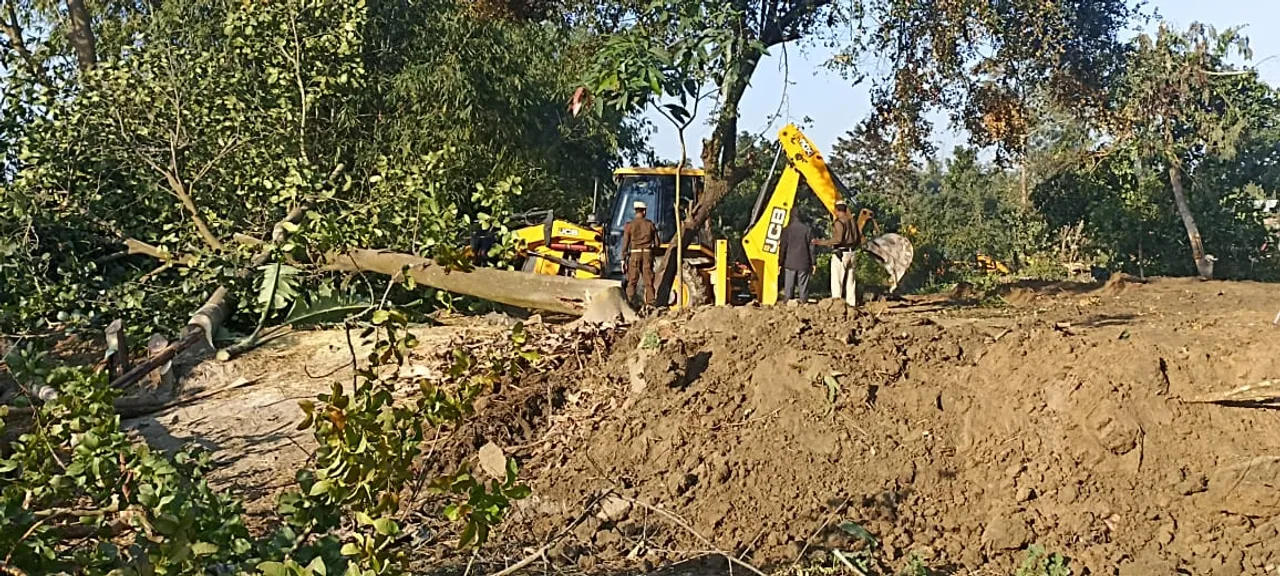 Assam: Eviction Carried Out Along Dhansiri River Bank In Golaghat