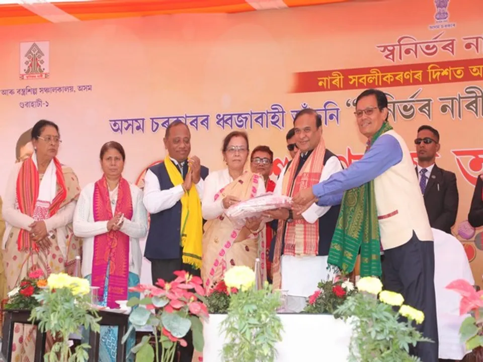 Assam Starts Large-Scale Procuring Of Hand-Woven Items To Boost Handloom Industry