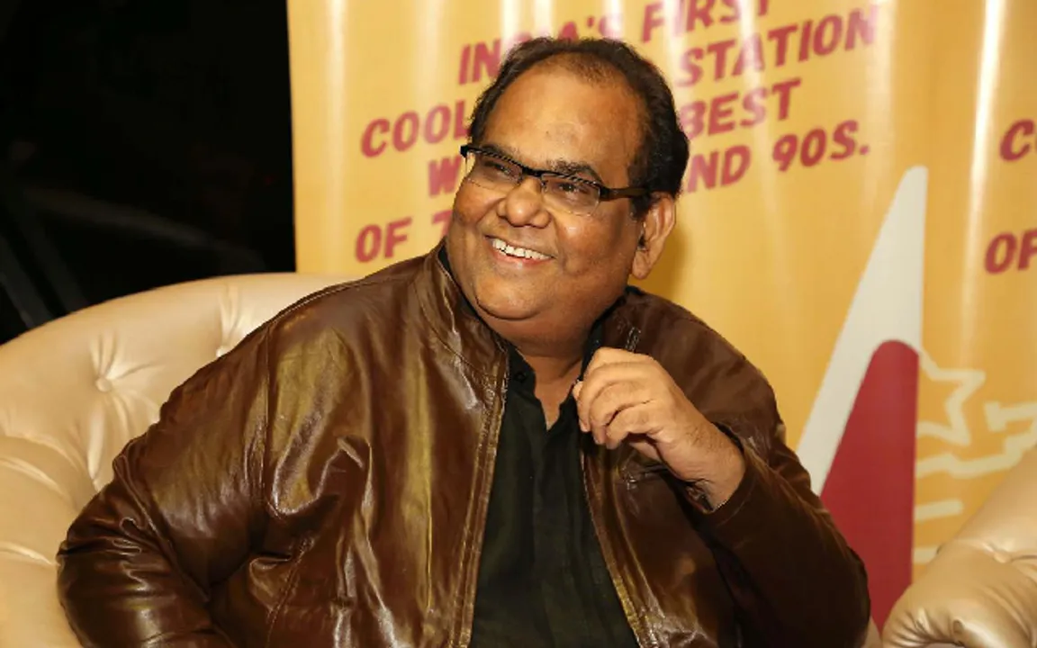 Actors, Filmmakers, Celebs Attend Last Rites of Actor Satish Kaushik