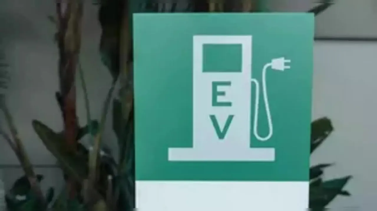 Record Surge in EV Sales Under PM E-DRIVE Scheme, Centre Reports