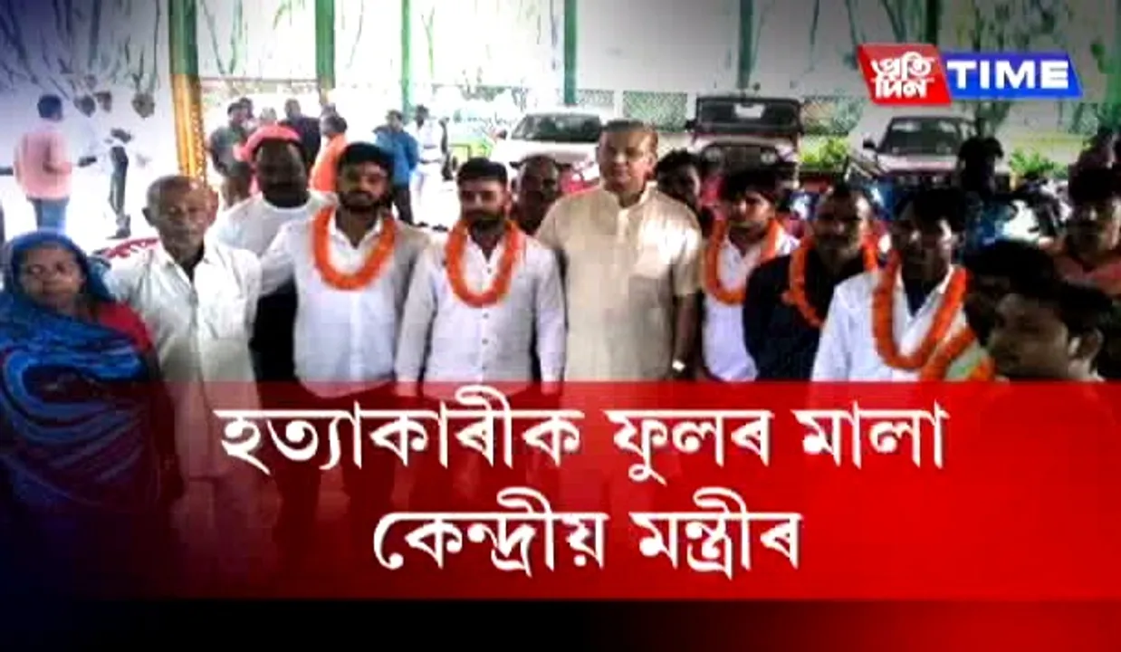 Union Minister Jayant Sinha felicitates mob lynching accused with garlands