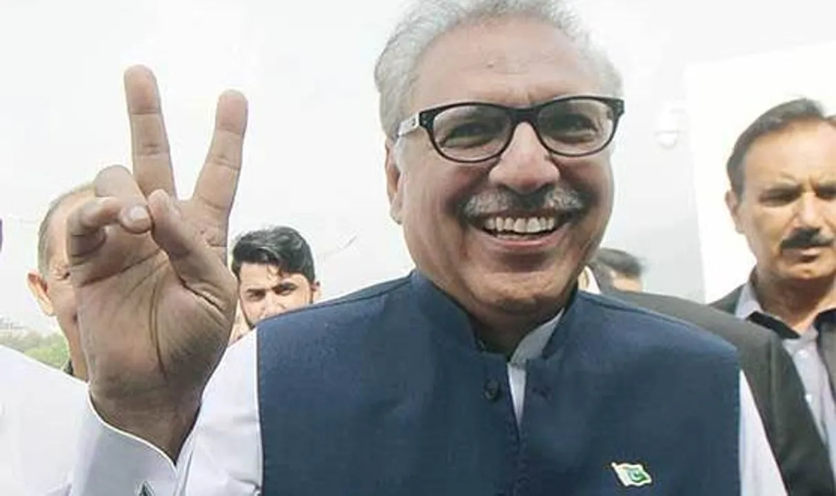 Arif Alvi sworn in as 13th President of Pakistan