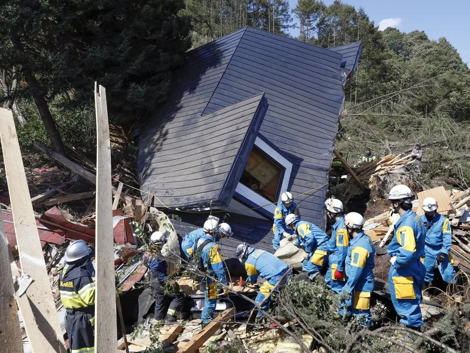 Japan hit by 6.7 magnitude quake and mudslides