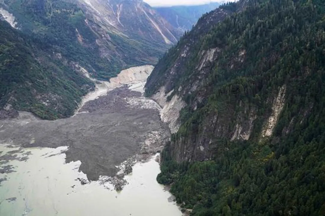 Tsangpo barrier dam breached, water bomb hurtling towards India