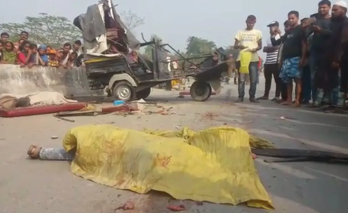 Five killed in truck-tempo collision in Bongaigaon