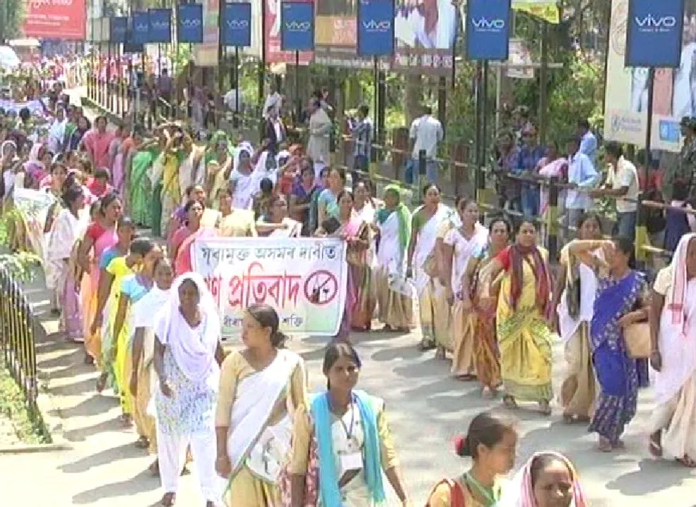 Ban liquor in Assam, demands Golaghat people