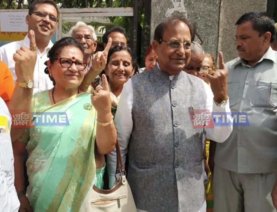 Assam Governor Jagdish Mukhi cast his vote in Delhi