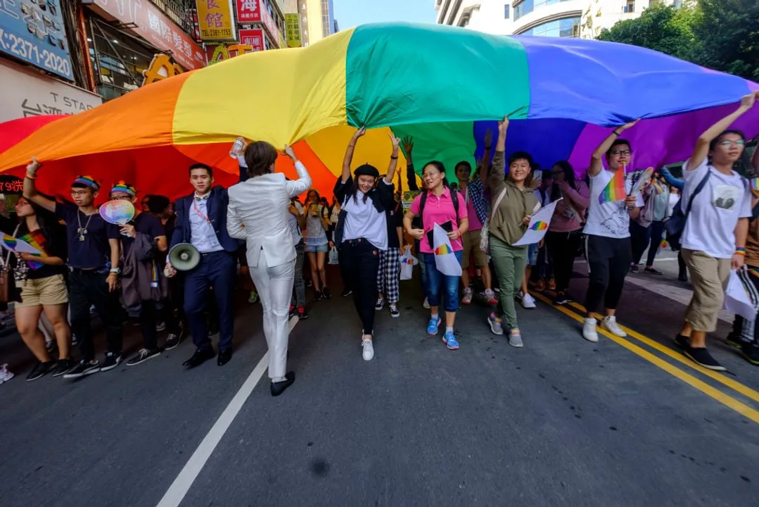 Taiwan approves same-sex marriage