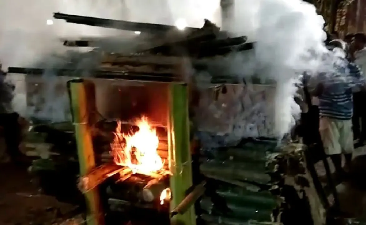 Last rites of martyr Nirod Sarma performed