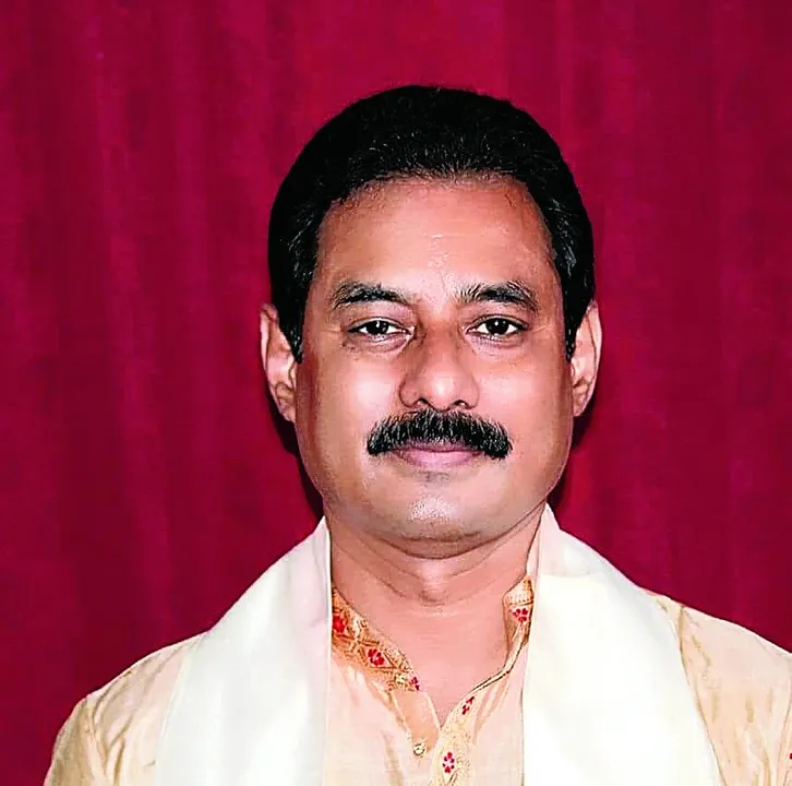 Sahitya Sabha Poll: Padum Rajkhowa withdraws nomination