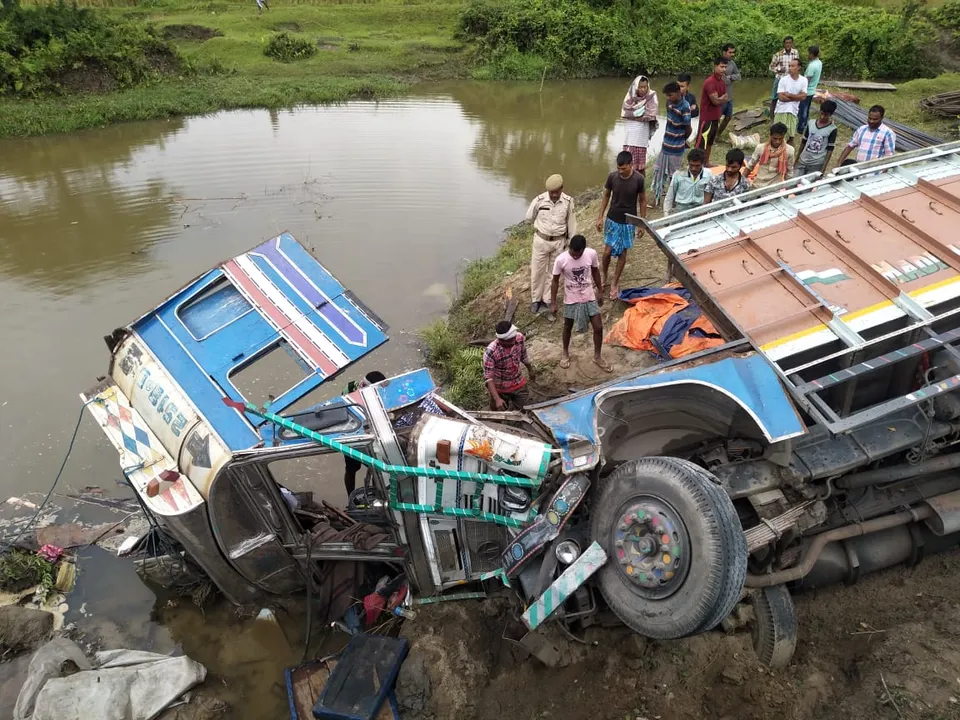 Driver dies as truck falls off bridge