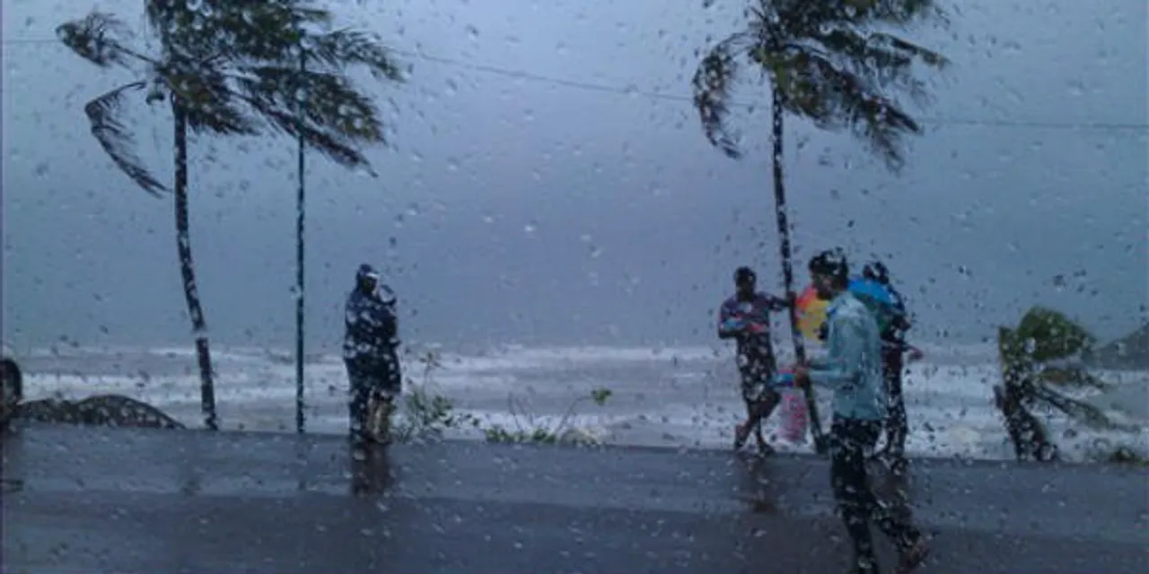 IMD Advises Goa Tourists to Stay Away Till Oct 27