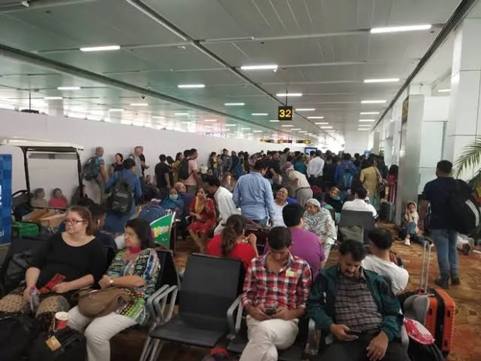 Delhi Smog: 37 Flights Diverted, Over 500 Delayed