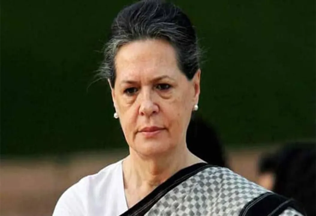 Sonia Gandhi Urges PM Modi to Re-Evaluate Vaccination Policy