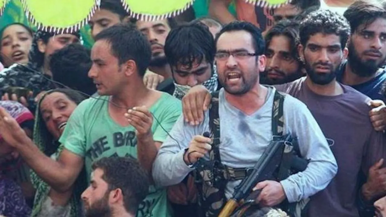 J&K: Kashmir’s Most Wanted Terrorist Killed in Encounter