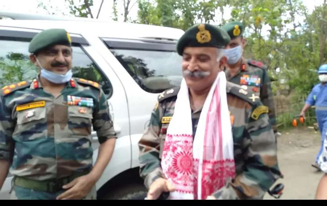 Lt.General of Indian Army Visits Baghjan Site