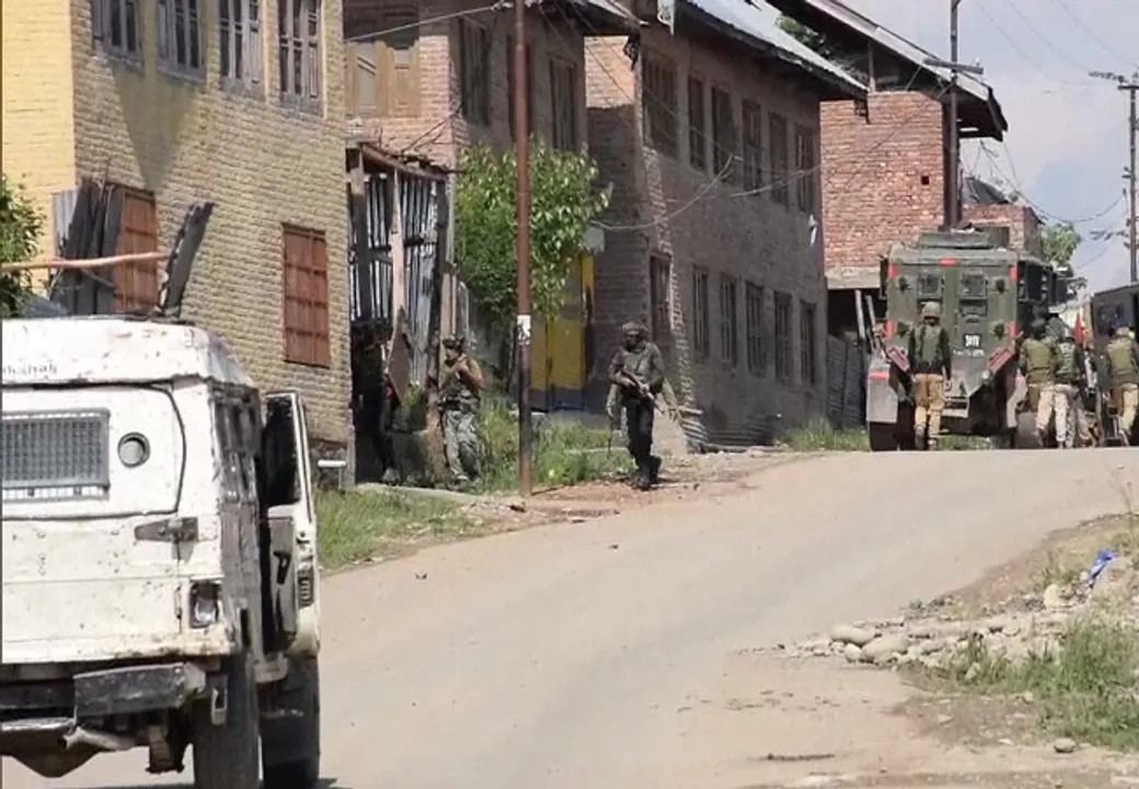 J&K: 3 J-e-M Terrorists Killed in an Encounter at Pulwama