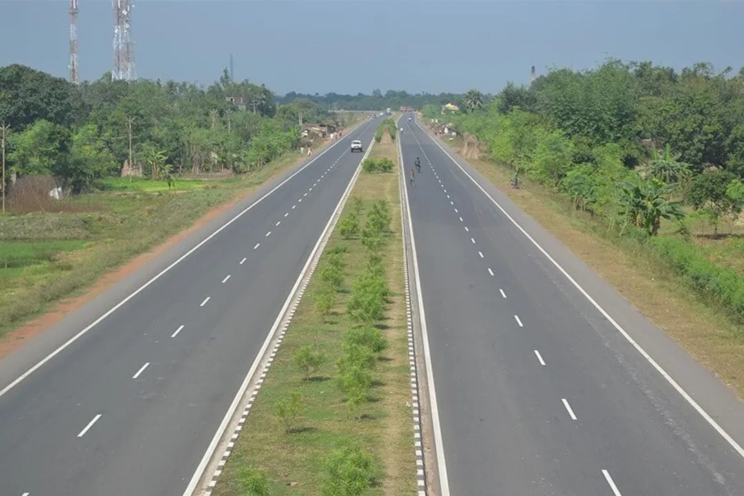 Locals Stop Kaliabor 4 Lane NH Construction