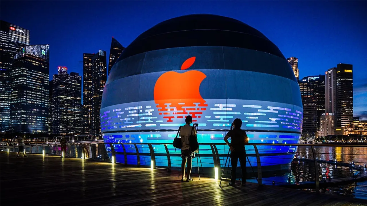 Apple To Open World’s 1st Floating Store