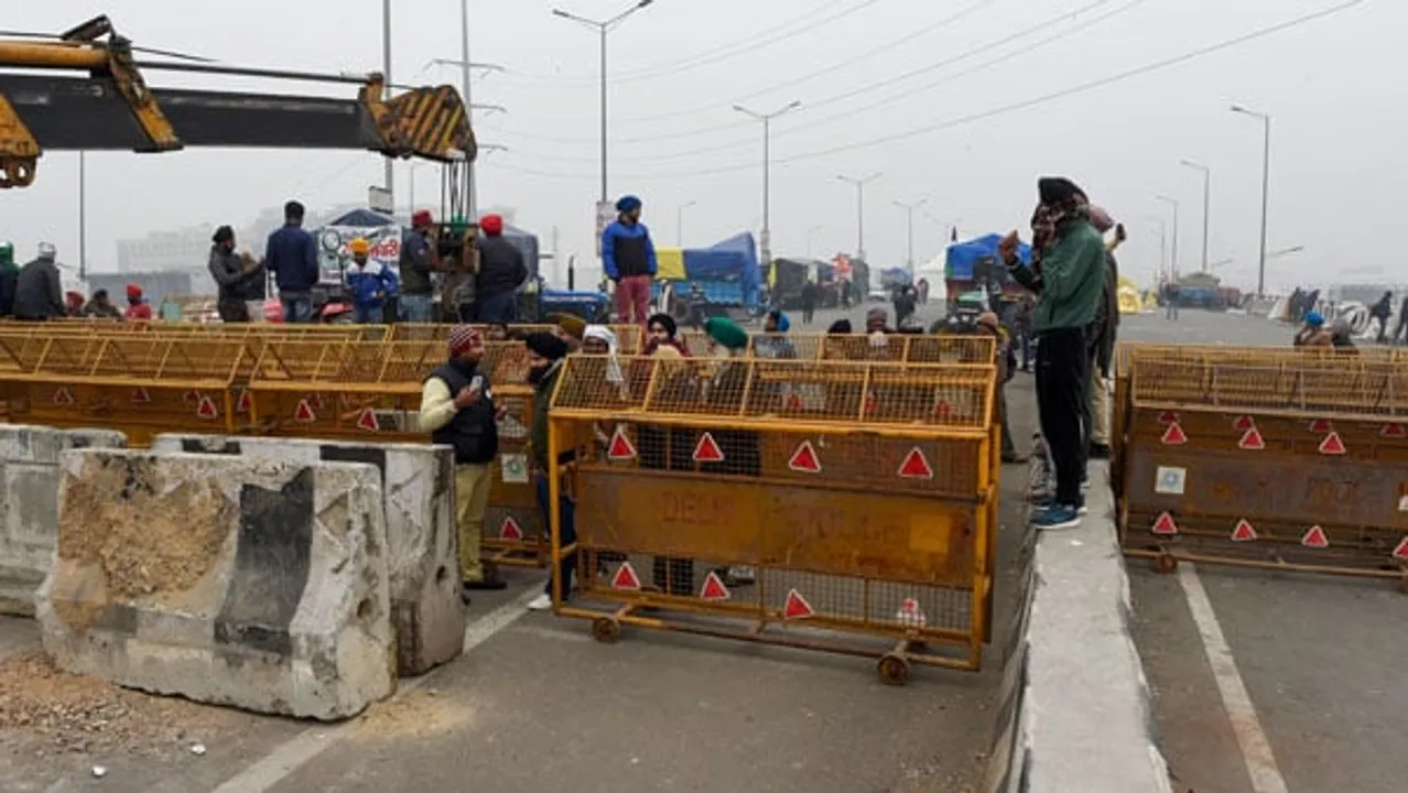 Internet Suspended For 2 Days At Delhi Borders