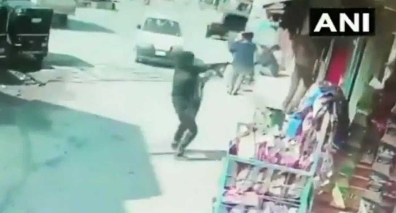 Terrorists Open Fire At Cops In Srinagar, 2 Killed